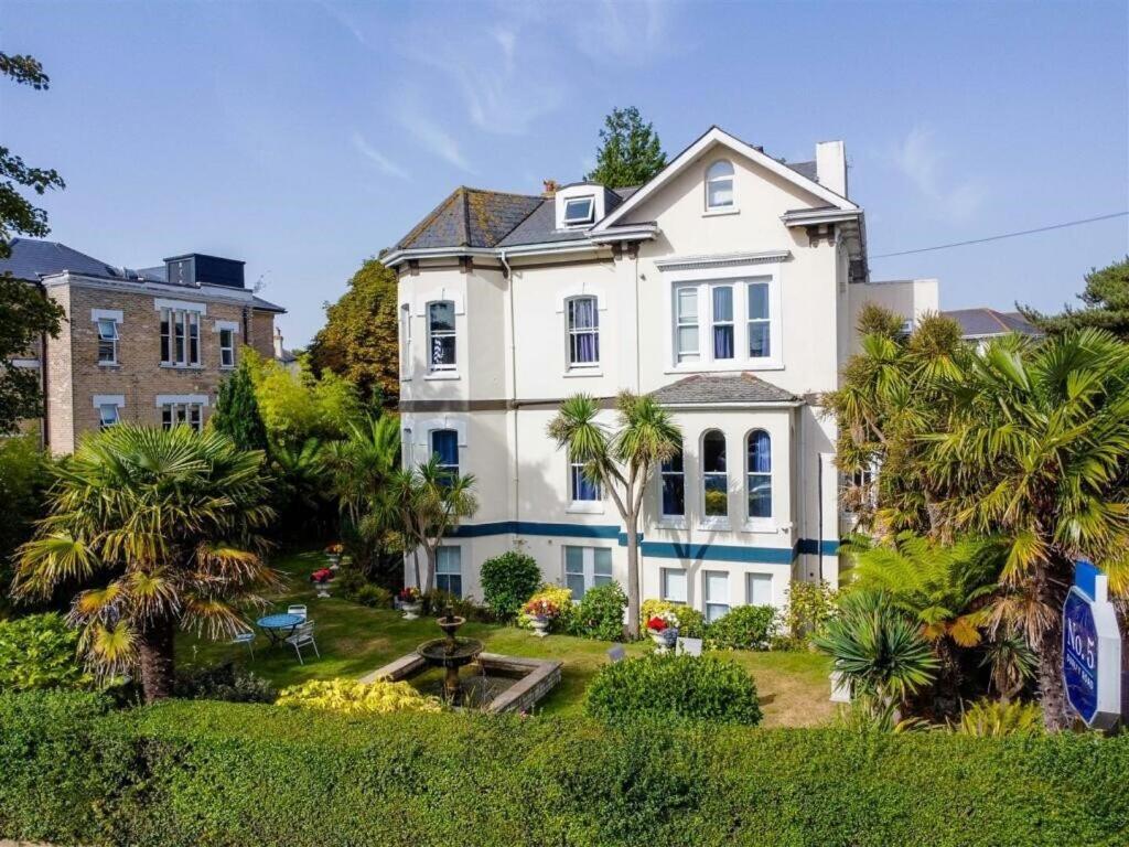 No5 Durley Road - Contemporary Serviced Rooms And Suites Bournemouth Exterior foto
